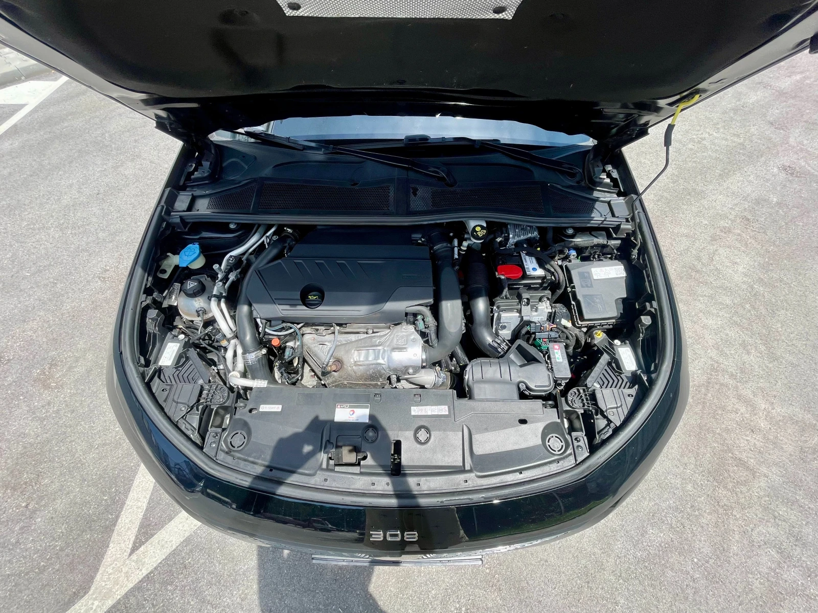 Peugeot 308 308SW 1.6 Plug-in Allure Pack, снимка 13 - Автомобили и джипове - 55229810