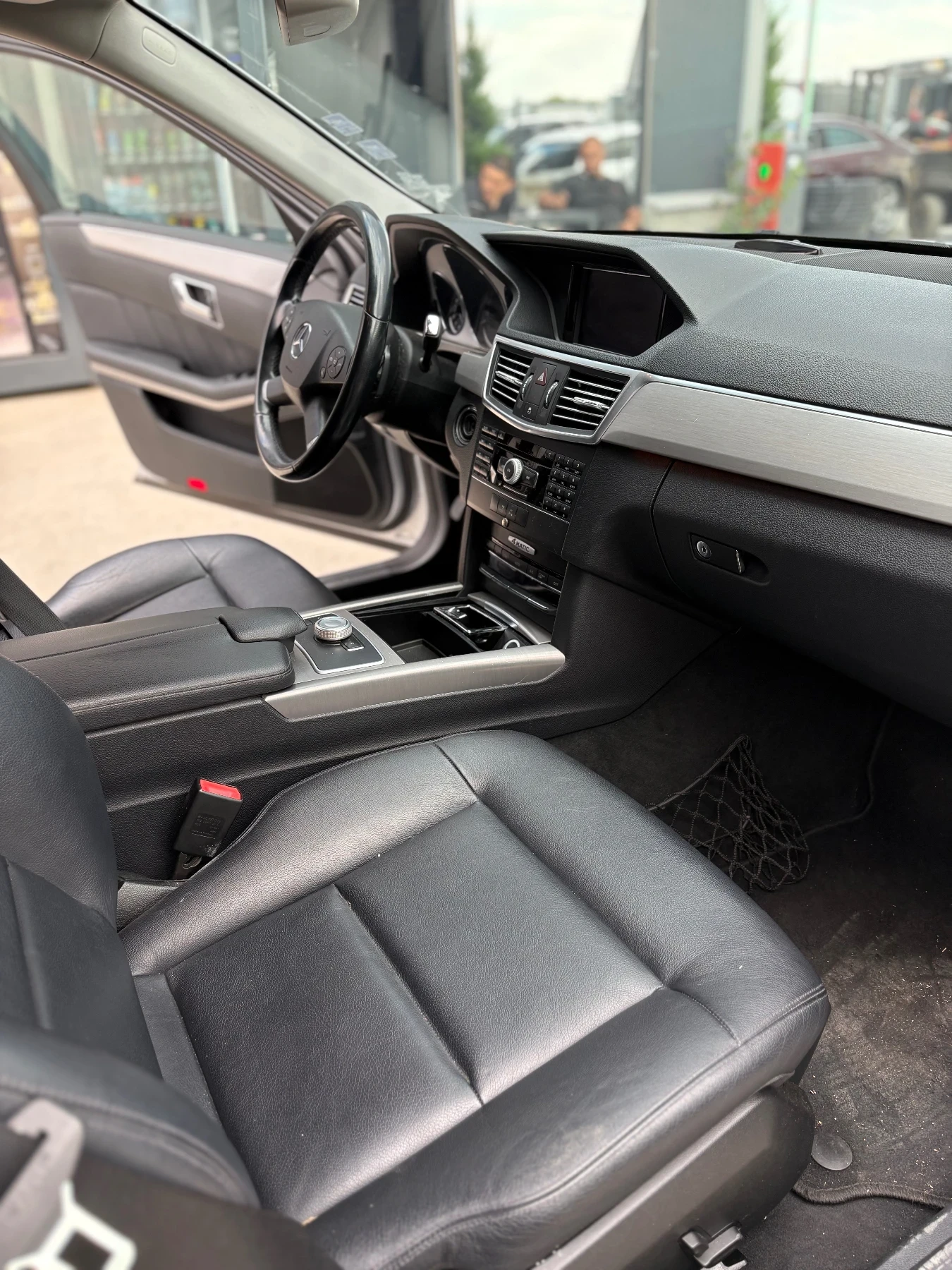 Mercedes-Benz E 350 4x4 на части, снимка 3 - Автомобили и джипове - 56301866
