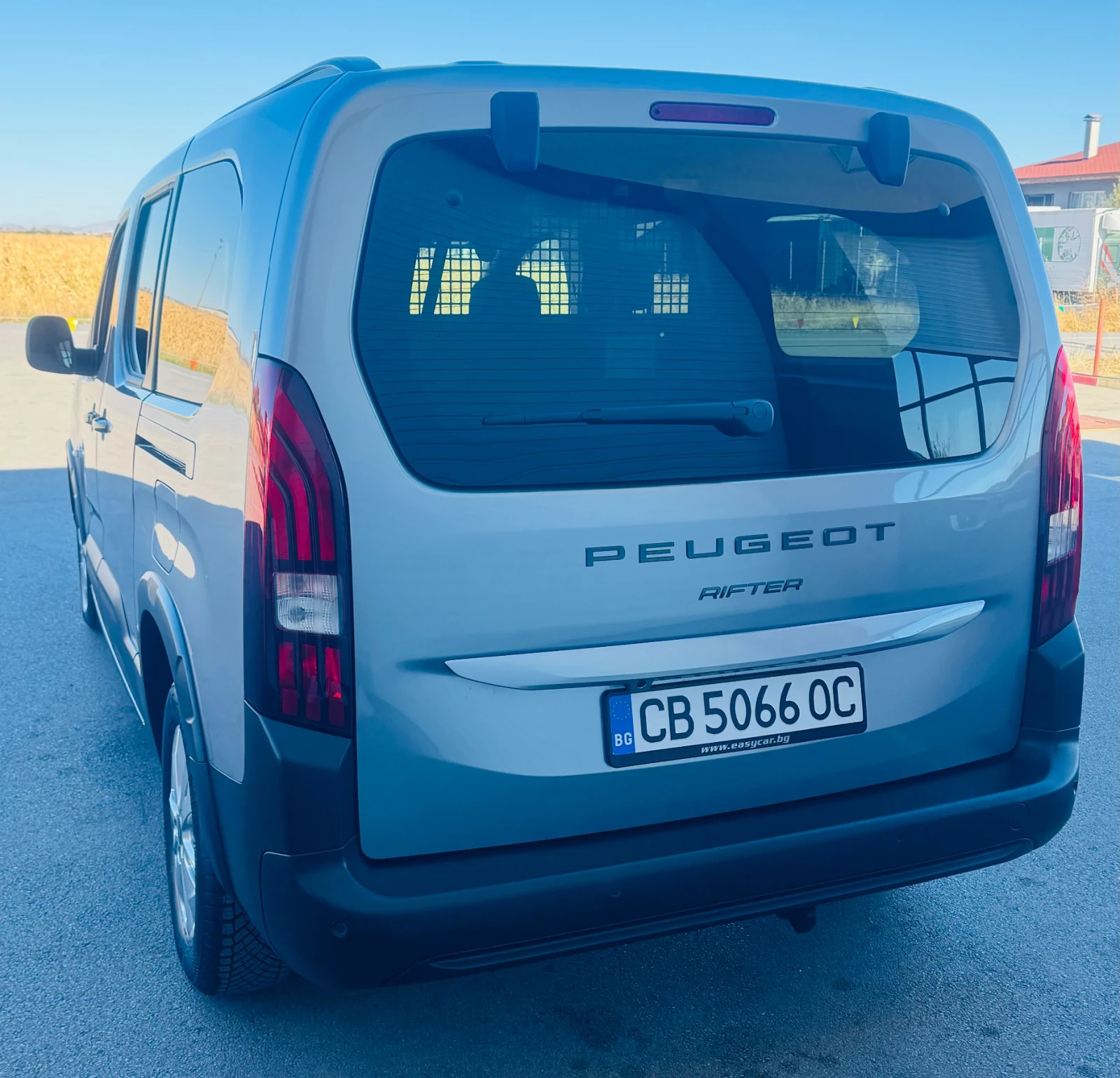Peugeot Rifter, снимка 5 - Автомобили и джипове - 56344795