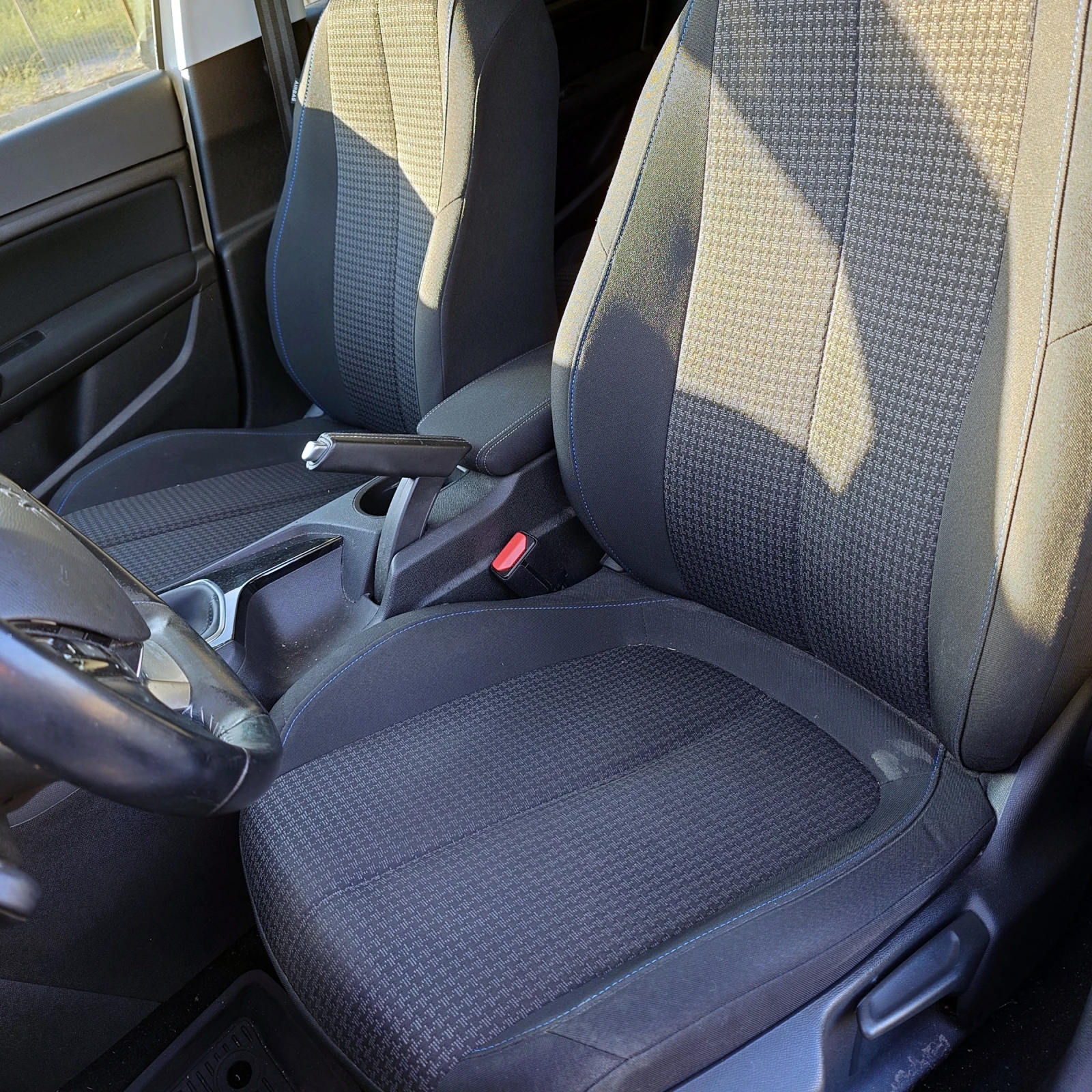 Peugeot 308 1.5HDI , снимка 6 - Автомобили и джипове - 56555258