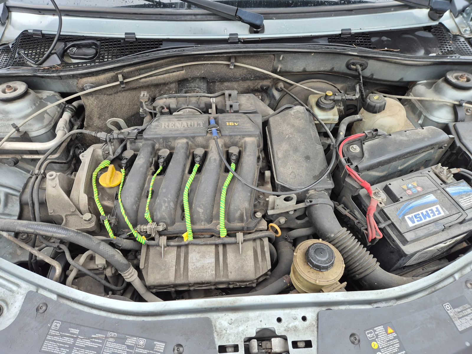 Dacia Logan 1.6i, 105k.s, KLIMATIK, снимка 16 - Автомобили и джипове - 56653133