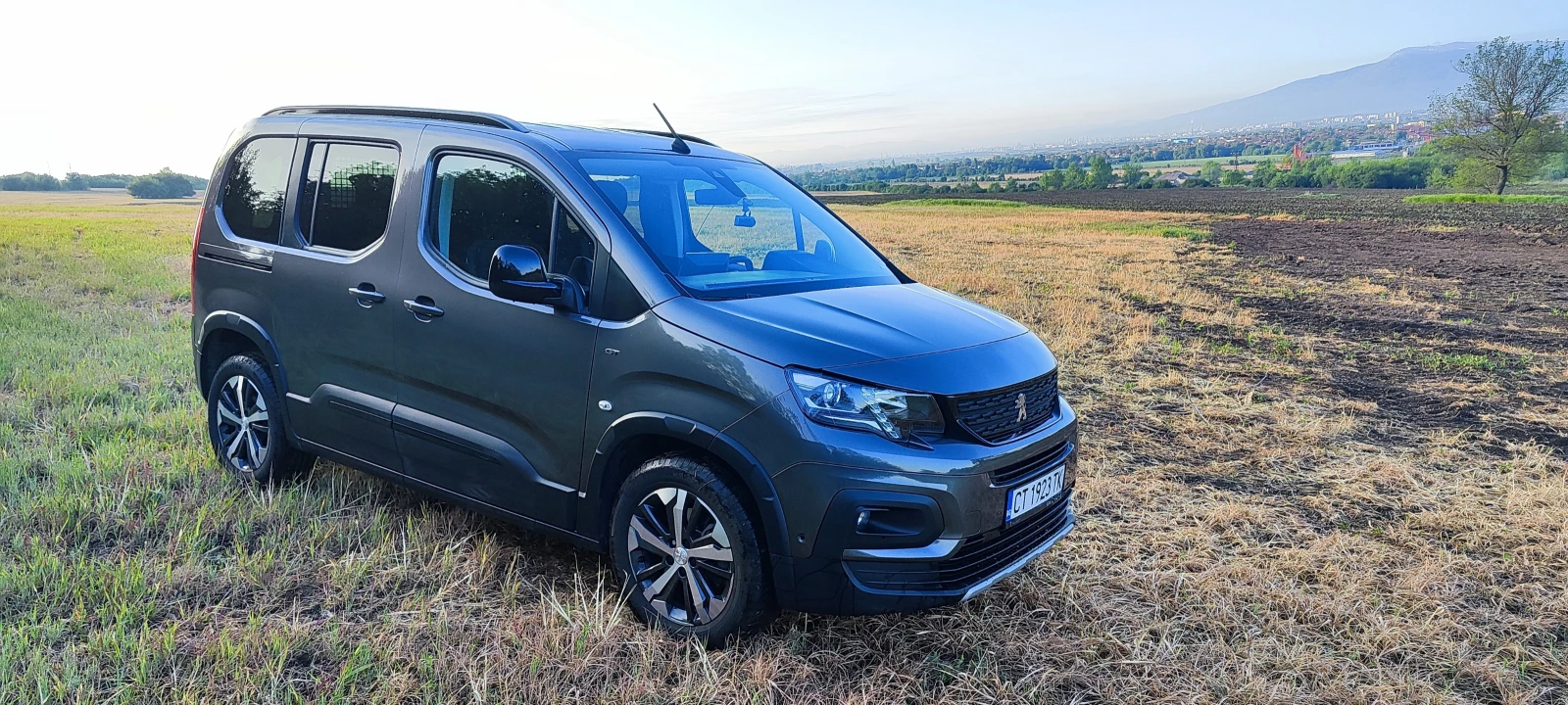 Peugeot Rifter GT 1.5 BlueHDi, 131 к.с., снимка 3 - Автомобили и джипове - 56660688