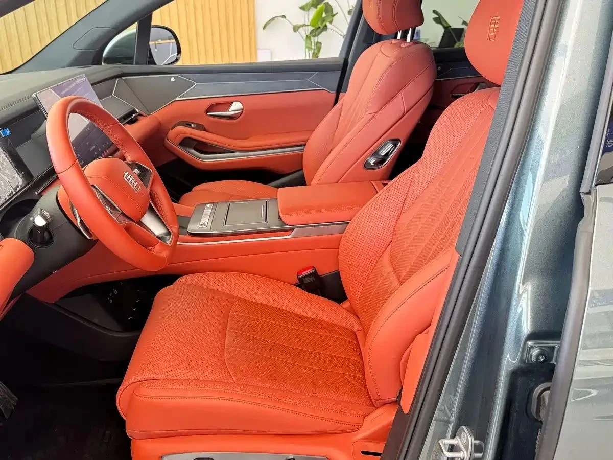 BYD Tang, снимка 10 - Автомобили и джипове - 56687011