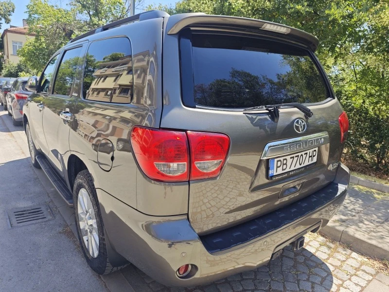 Toyota Sequoia 5.7  V8, снимка 5 - Автомобили и джипове - 46957660