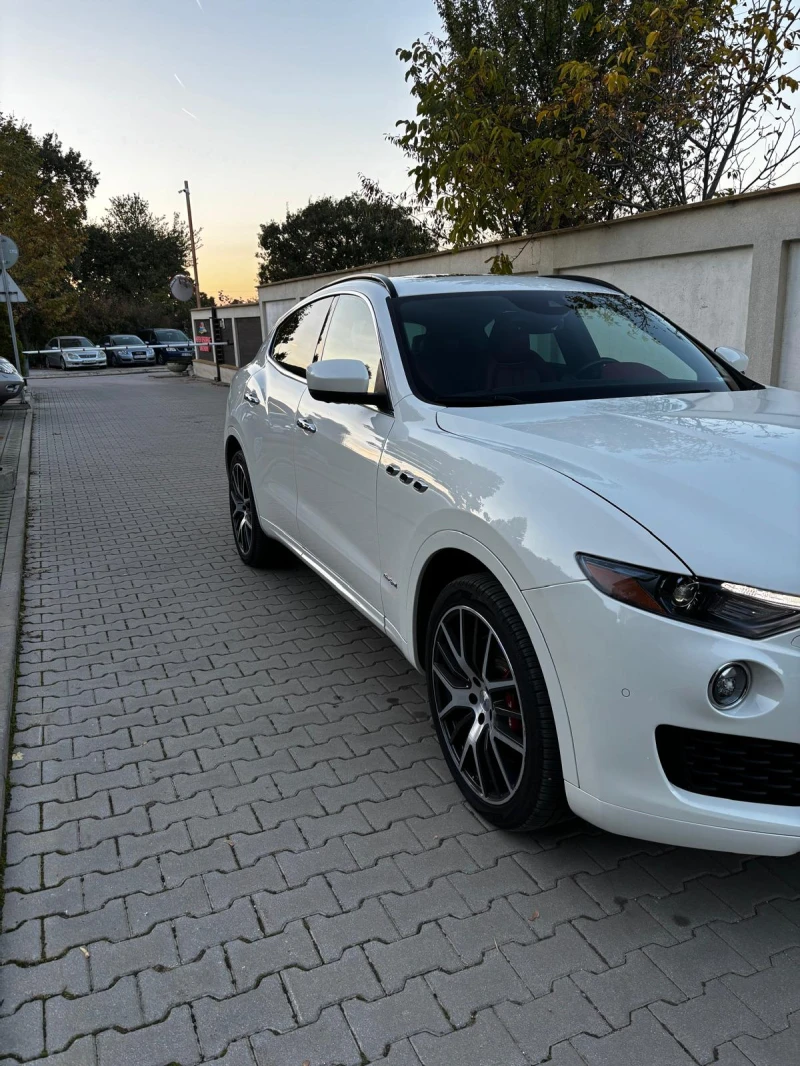 Maserati Levante SQ4, снимка 3 - Автомобили и джипове - 47654932