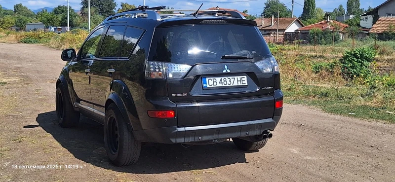 Mitsubishi Outlander, снимка 3 - Автомобили и джипове - 52133032