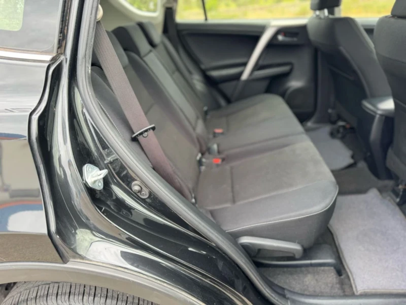 Toyota Rav4, снимка 14 - Автомобили и джипове - 53023477