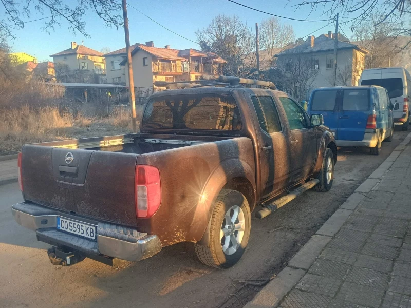 Nissan Navara Crew(Dual) Cab, снимка 3 - Автомобили и джипове - 53217649