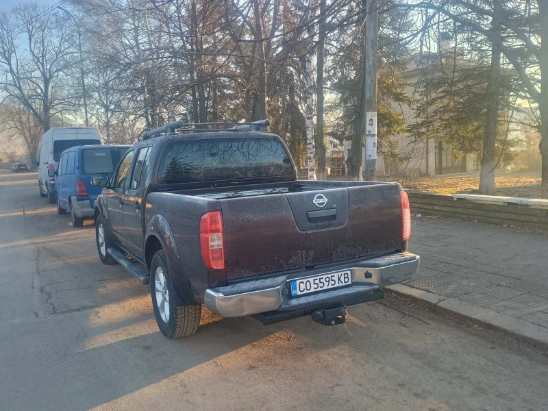 Nissan Navara Crew(Dual) Cab, снимка 4 - Автомобили и джипове - 53217649