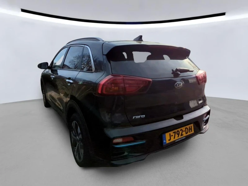 Kia Niro 64KWh/EXECUTIVE LINE/SOH100%/KIACONN/FULL!, снимка 3 - Автомобили и джипове - 53497693