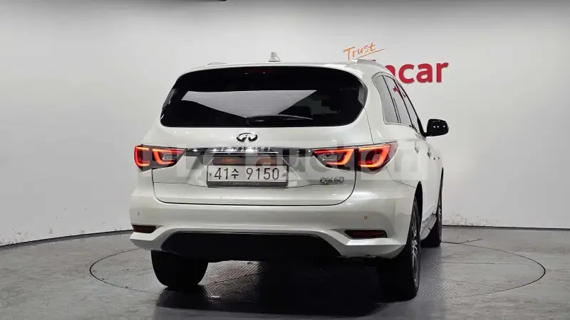 Infiniti QX60 3.5 V6 AWD | ОБДУХВАНЕ | 360 | ВКЛЮЧЕН ТЕХНОТЕСТ, снимка 5 - Автомобили и джипове - 54229474