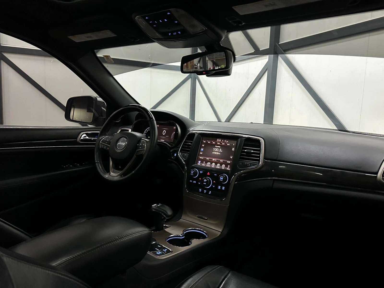 Jeep Grand cherokee * 3.6* OVERLAND* ПОДГРЕВ* ОБДУХ* МЪРТВИ ТОЧКИ*  - изображение 9