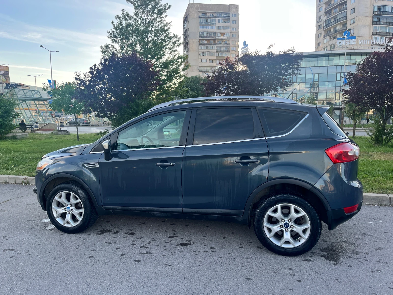 Ford Kuga  - изображение 4