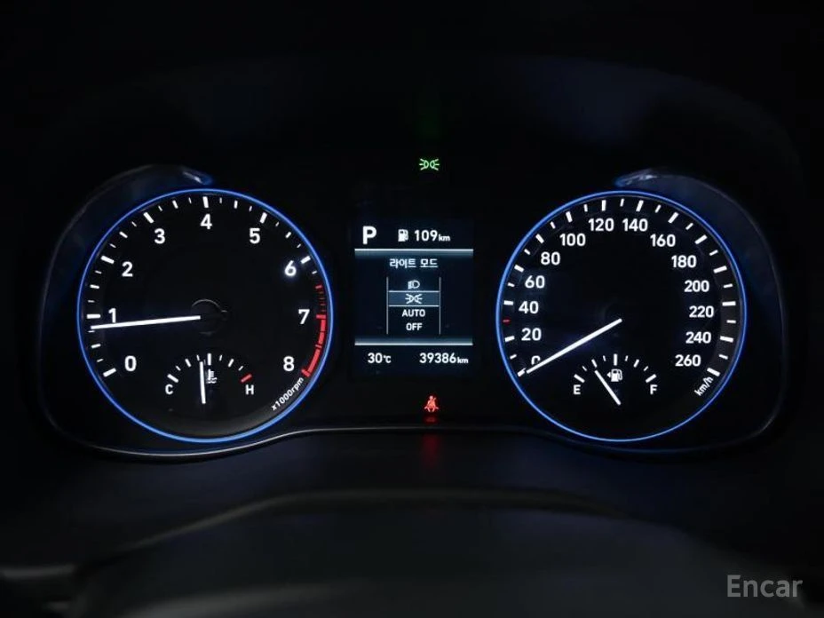 Hyundai Kona  - изображение 8