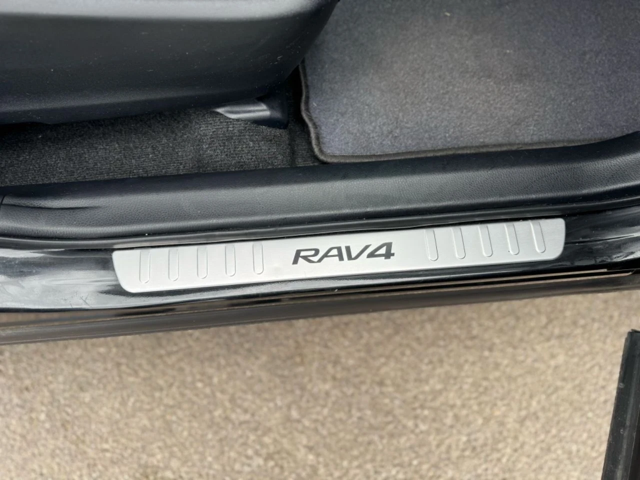 Toyota Rav4 | Mobile.bg � ����������� 13