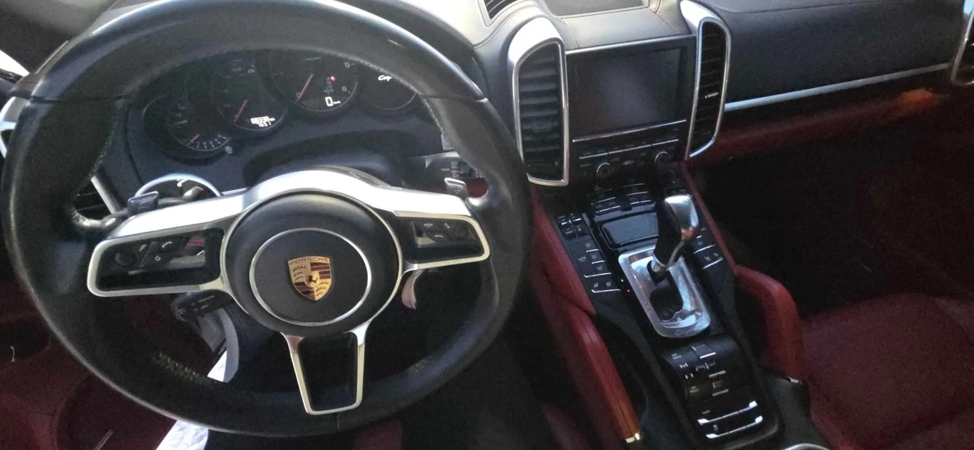 Porsche Cayenne * Diesel * CARFAX * БЕЗ ПЪРВОНАЧАЛНА ВНОСКА - изображение 9
