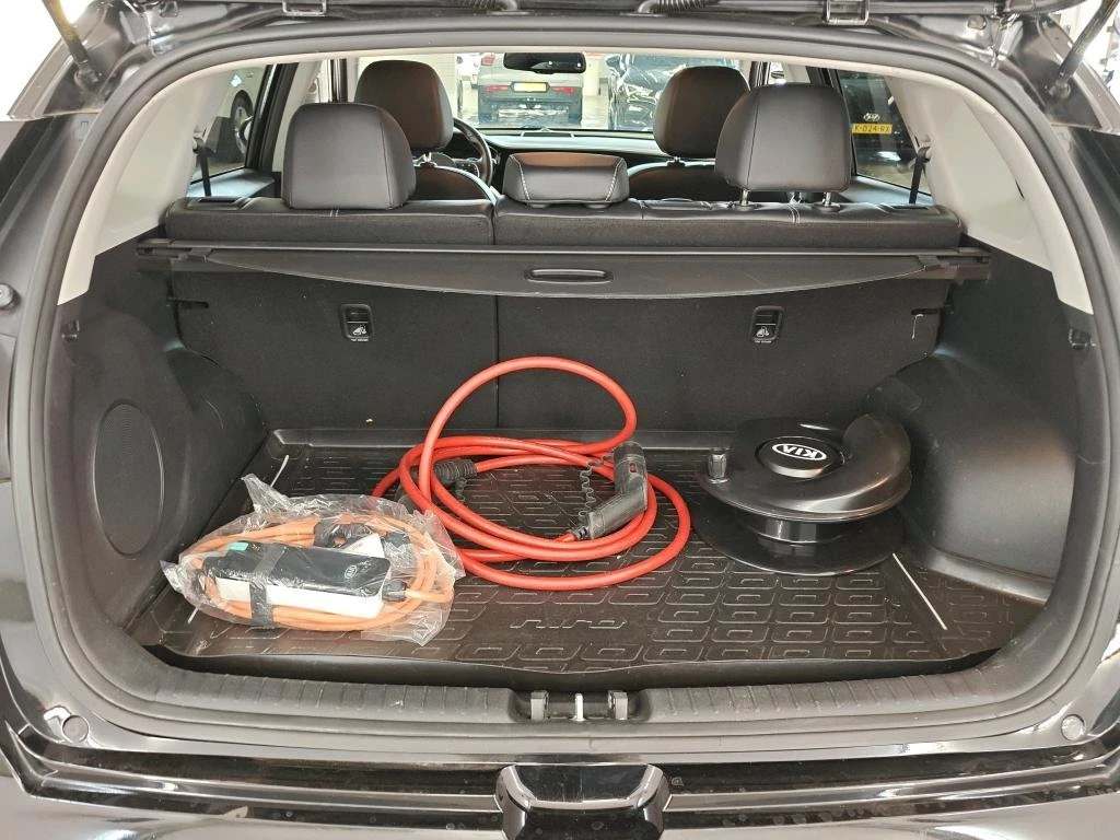 Kia Niro 64KWh/EXECUTIVE LINE/SOH100%/KIACONN/FULL! | Mobile.bg � ����������� 14