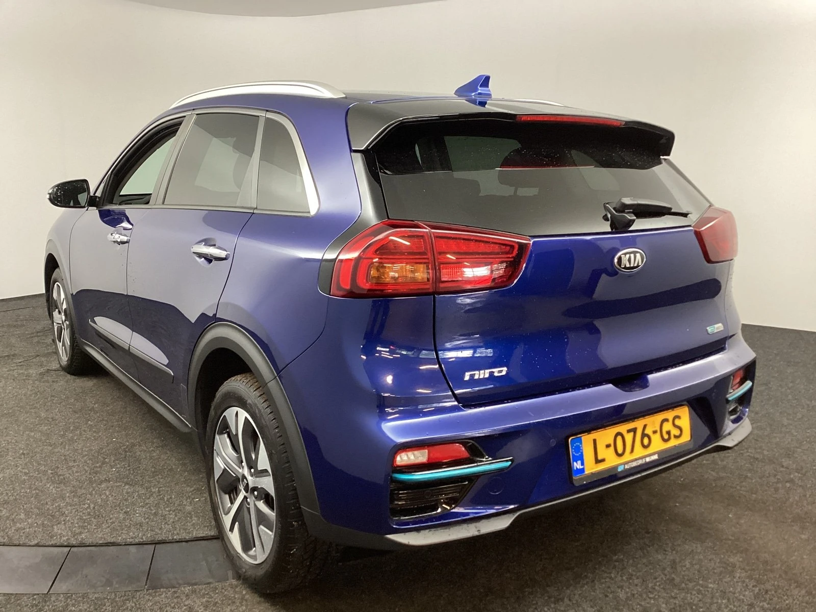 Kia Niro 64KWh/EXECUTIVE LINE/SOH100%/KIACONN/FULL! | Mobile.bg � ����������� 4