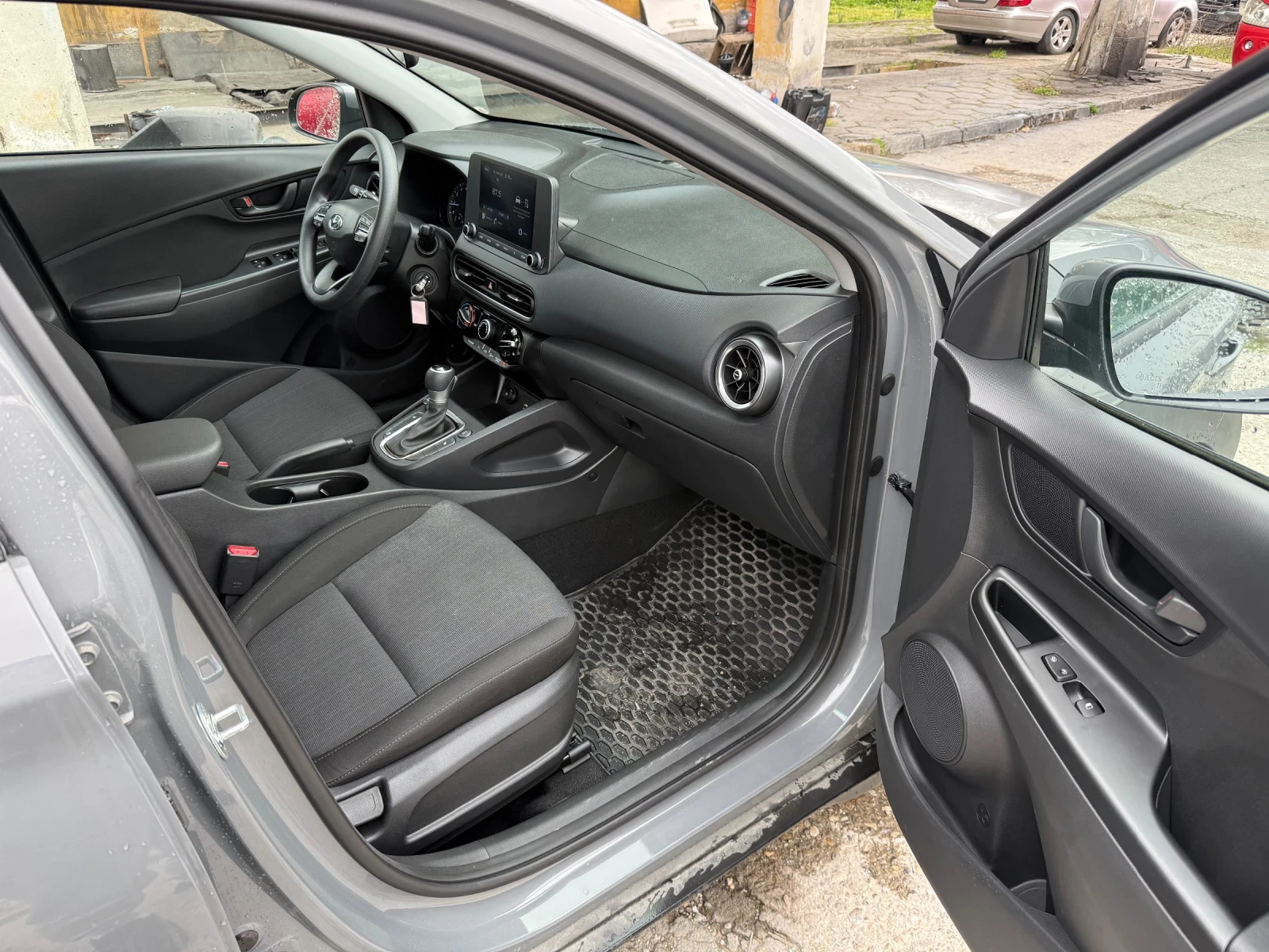 Hyundai Kona AWD, снимка 15 - Автомобили и джипове - 53918646