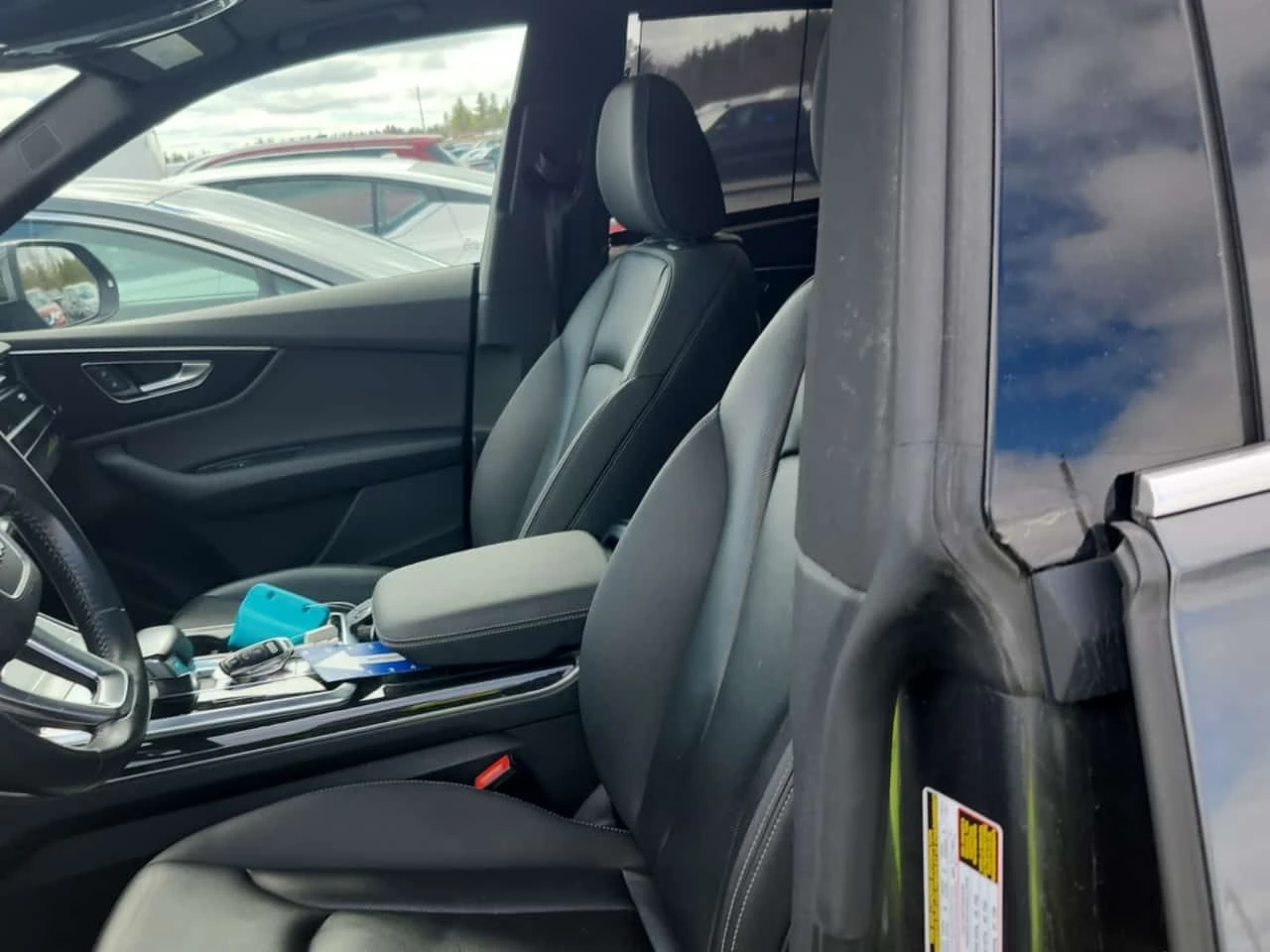 Audi Q8 * Technik * Обдухване * Pano * Дистроник * Carfax , снимка 5 - Автомобили и джипове - 54197603