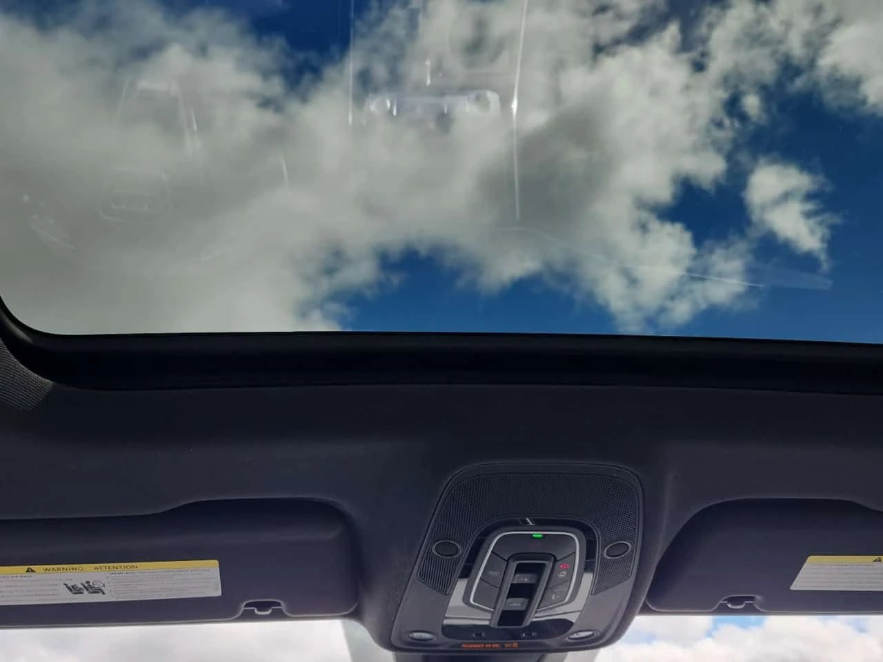 Audi Q8 * Technik * Обдухване * Pano * Дистроник * Carfax , снимка 13 - Автомобили и джипове - 54197603