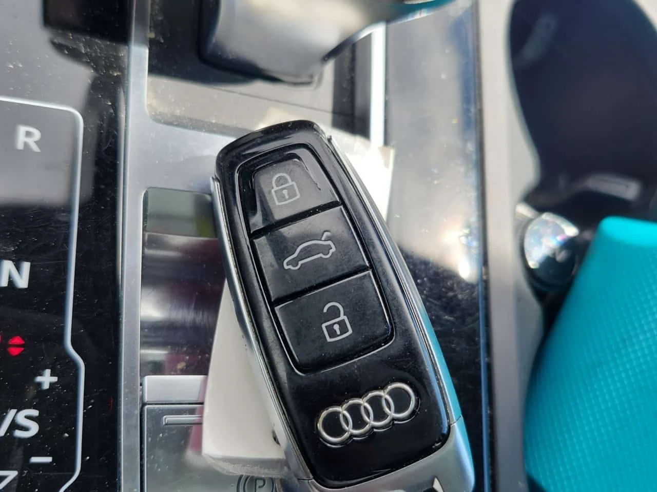 Audi Q8 * Technik * Обдухване * Pano * Дистроник * Carfax , снимка 8 - Автомобили и джипове - 54197603