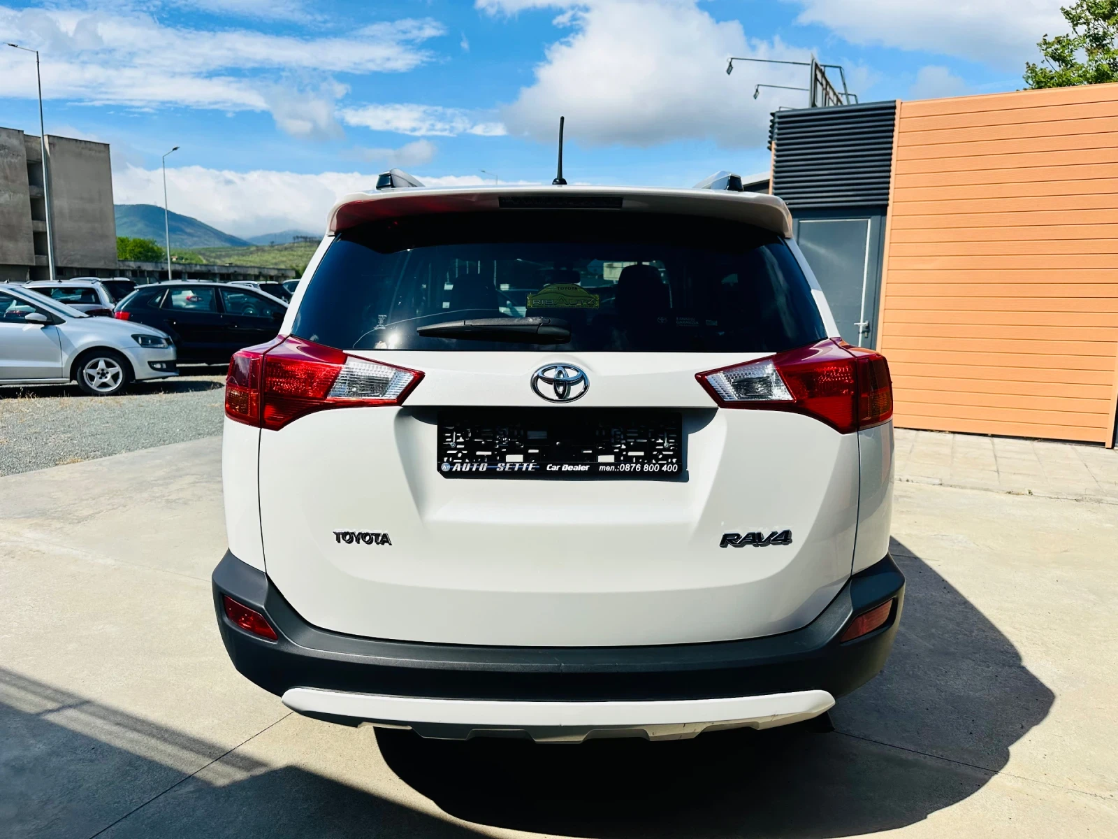 Toyota Rav4 D-4D/White Edition/Keyless/Камера, снимка 6 - Автомобили и джипове - 54653682