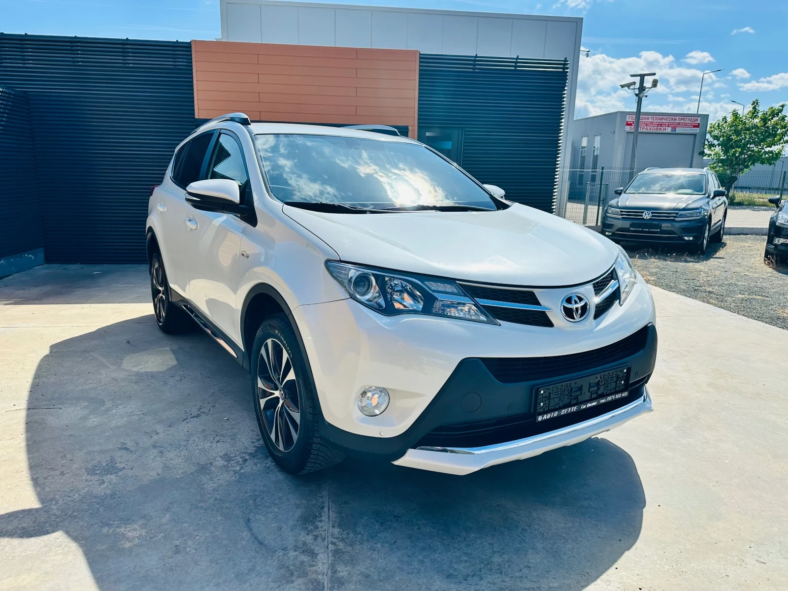 Toyota Rav4 D-4D/White Edition/Keyless/Камера, снимка 3 - Автомобили и джипове - 54653682