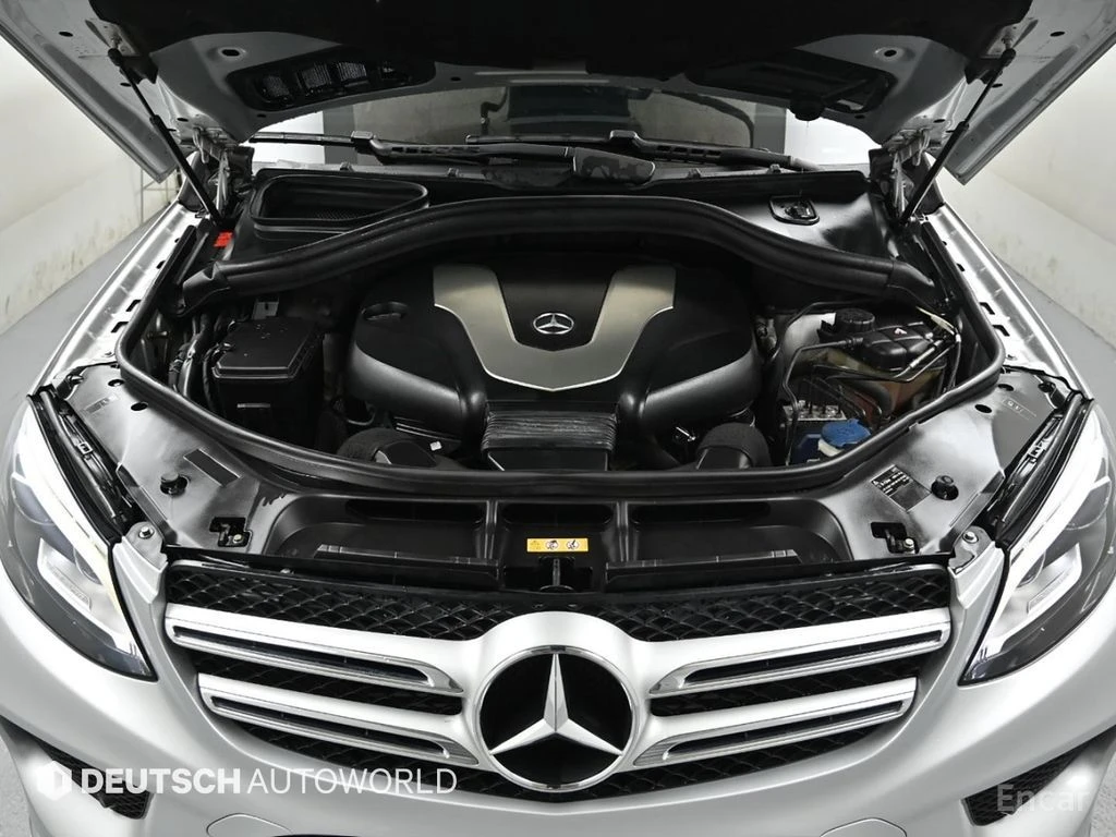 Mercedes-Benz GLE 350 AMG* PACK* ПОДГРЕВ* ОБДУХВАНЕ* КАМЕРА* КЕЙЛЕС* , снимка 17 - Автомобили и джипове - 54683747