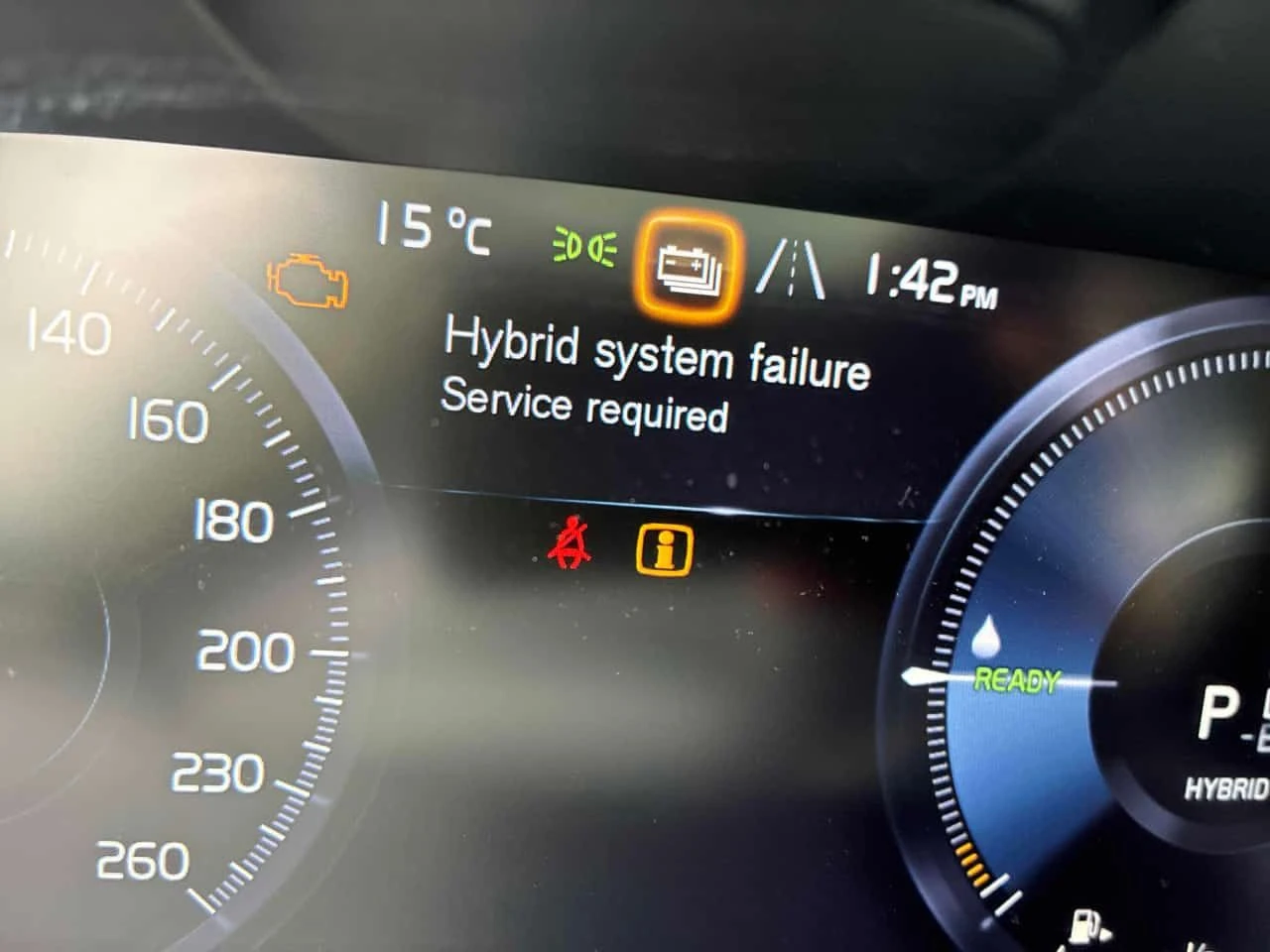 Volvo XC60 Inscription/360/HUD/Bowers&Wilkins, снимка 12 - Автомобили и джипове - 55085276
