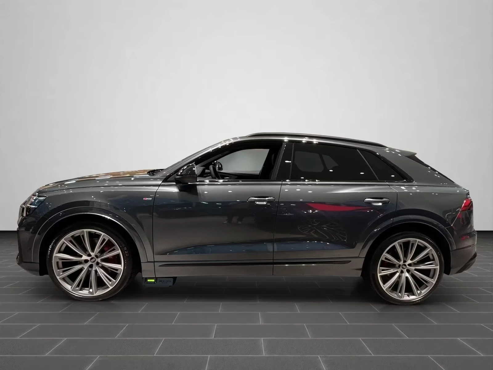Audi Q8 45 TDI / S-LINE / MATRIX / 360 / B&O / AIR / , снимка 3 - Автомобили и джипове - 55216972