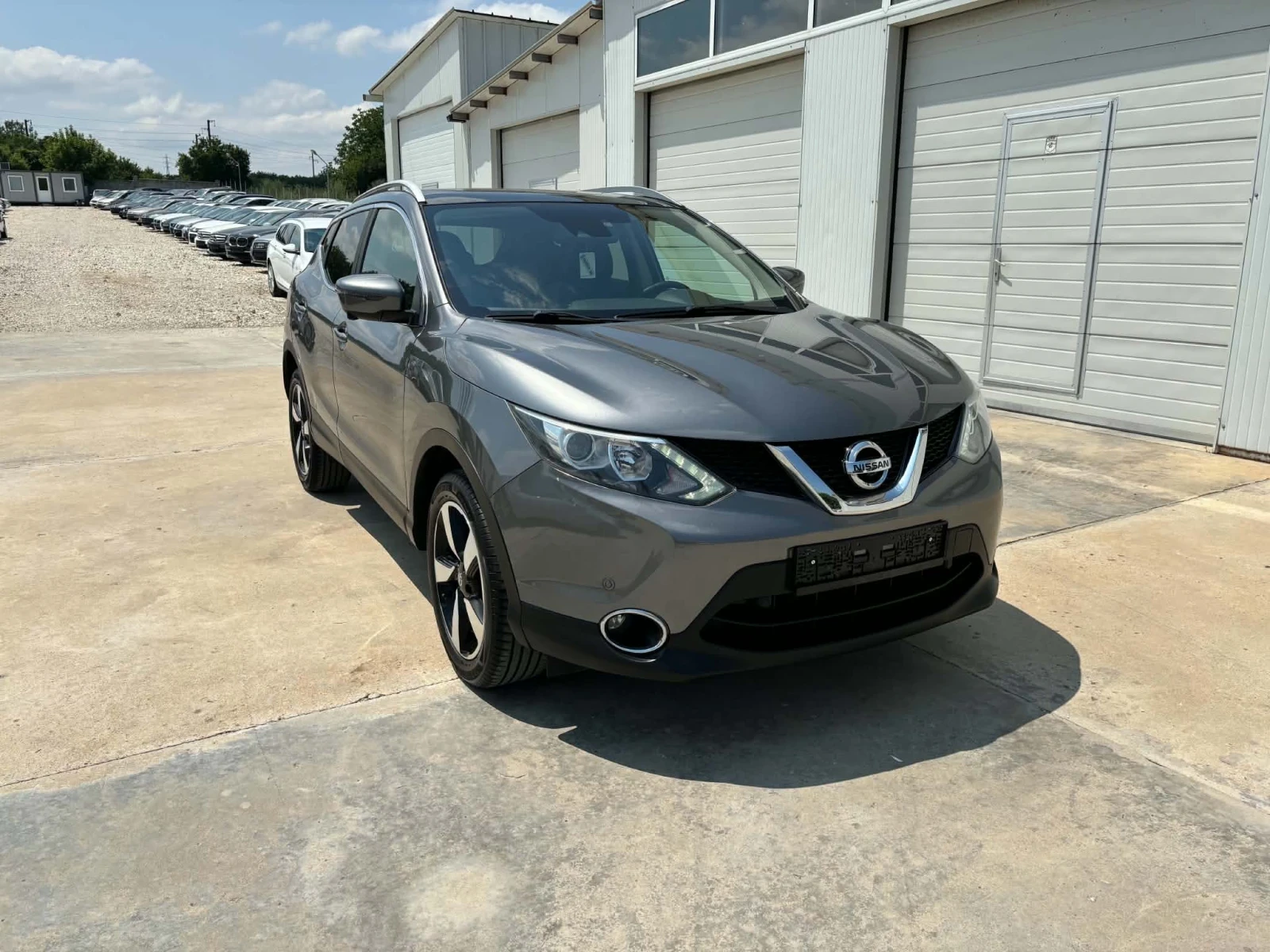 Nissan Qashqai 1.5dci 110k.c* Panorama* 6b* Navi* UNIKAT* , снимка 13 - Автомобили и джипове - 55289632
