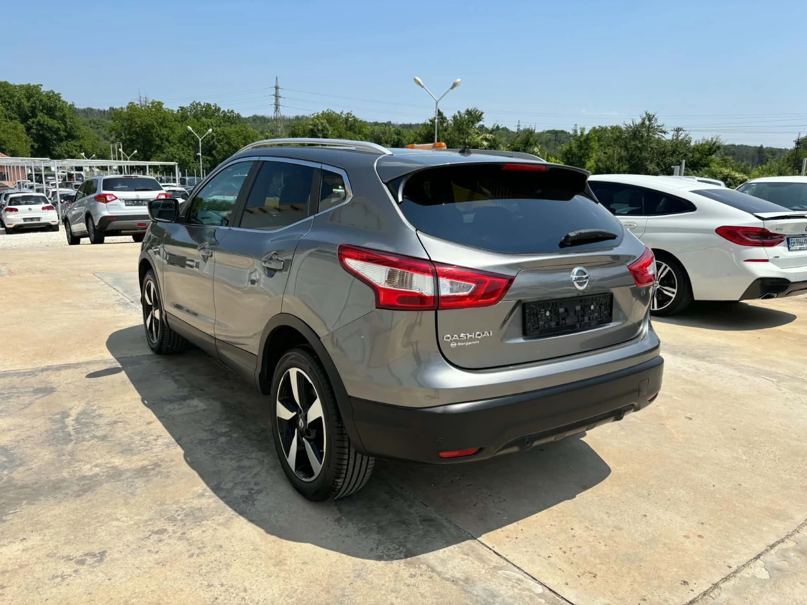 Nissan Qashqai 1.5dci 110k.c* Panorama* 6b* Navi* UNIKAT* , снимка 6 - Автомобили и джипове - 55289632