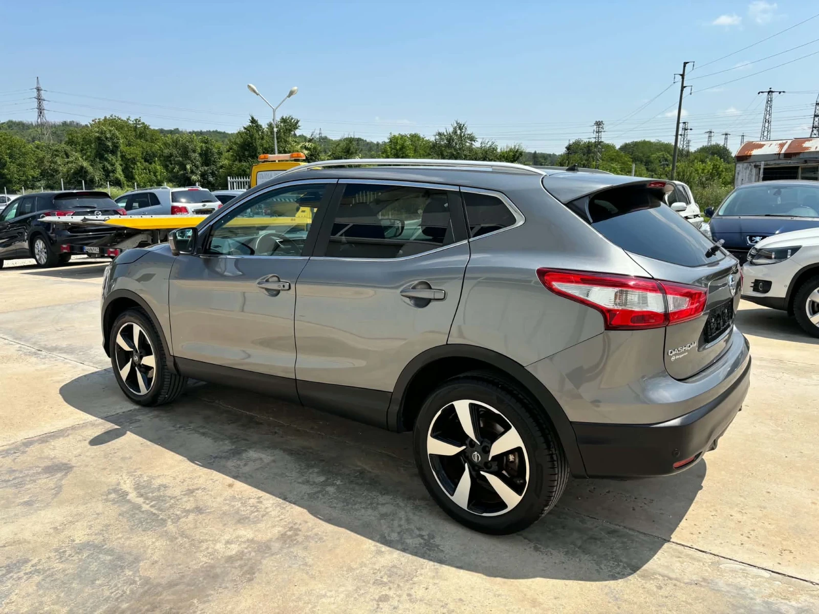 Nissan Qashqai 1.5dci 110k.c* Panorama* 6b* Navi* UNIKAT* , снимка 5 - Автомобили и джипове - 55289632