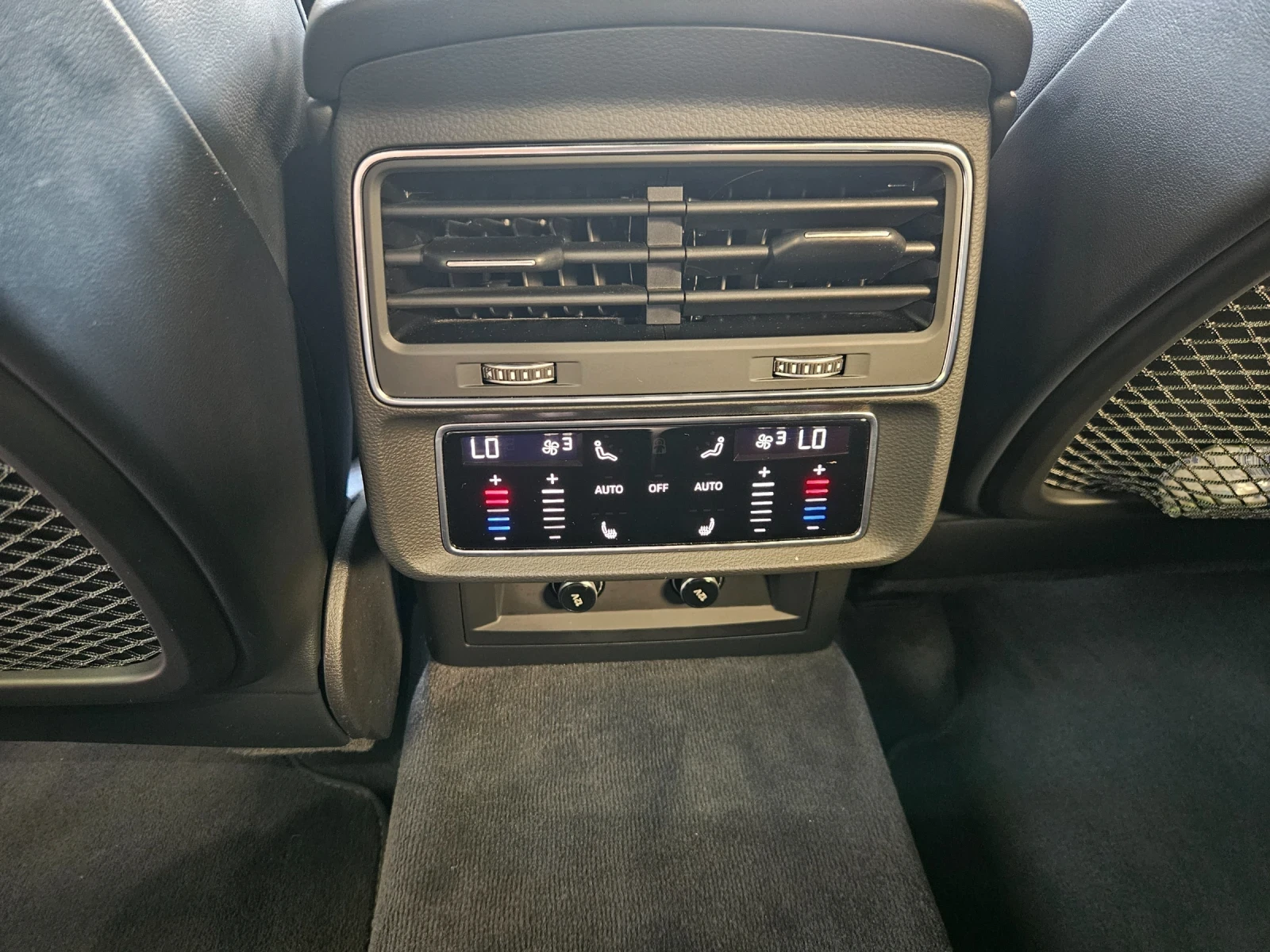 Audi Q8, снимка 10 - Автомобили и джипове - 55607259