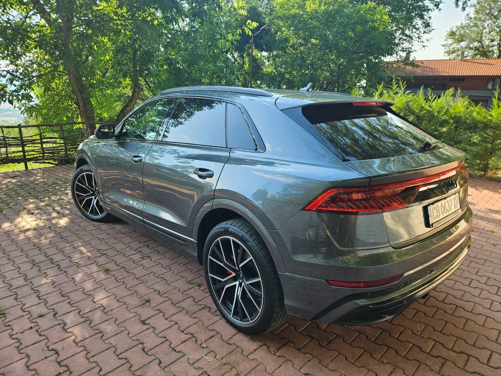 Audi Q8, снимка 5 - Автомобили и джипове - 55607259