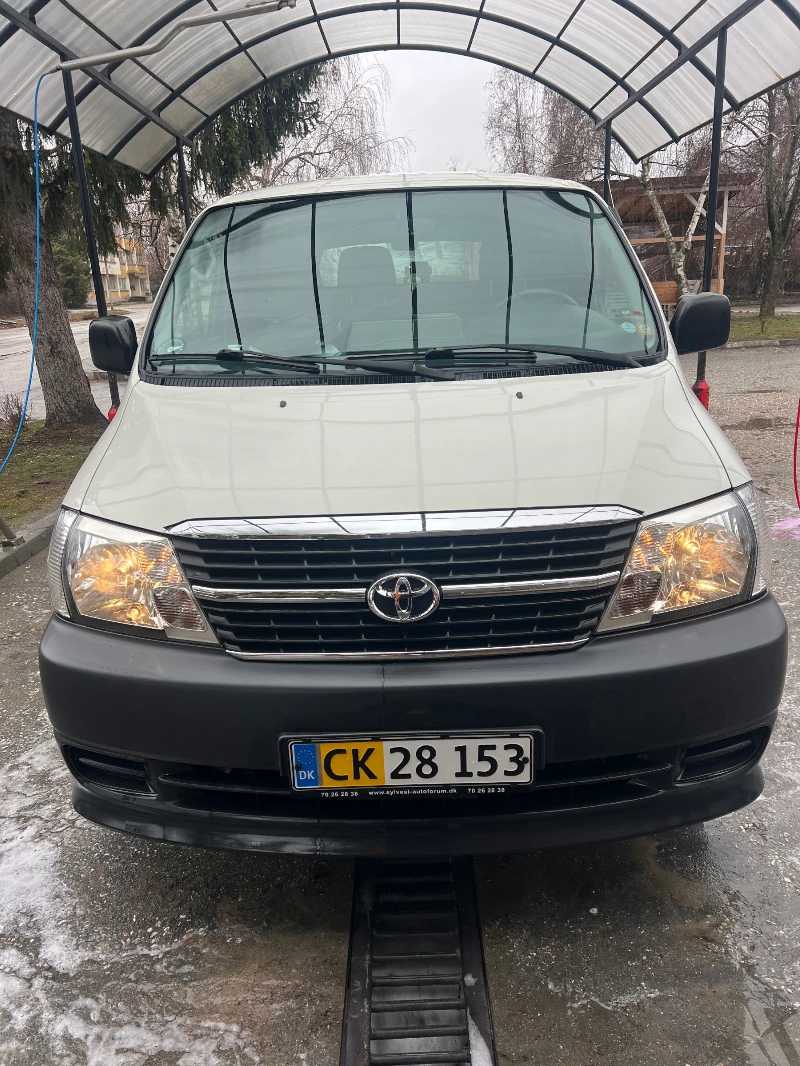 Toyota Hiace TOYOTA HIACE, 2.5 D-4D VAN. 2011. | Mobile.bg — изображение 1