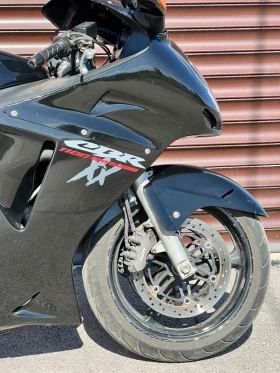 ����� �� �������� �� Honda Cbr Blackbird 1100xx
