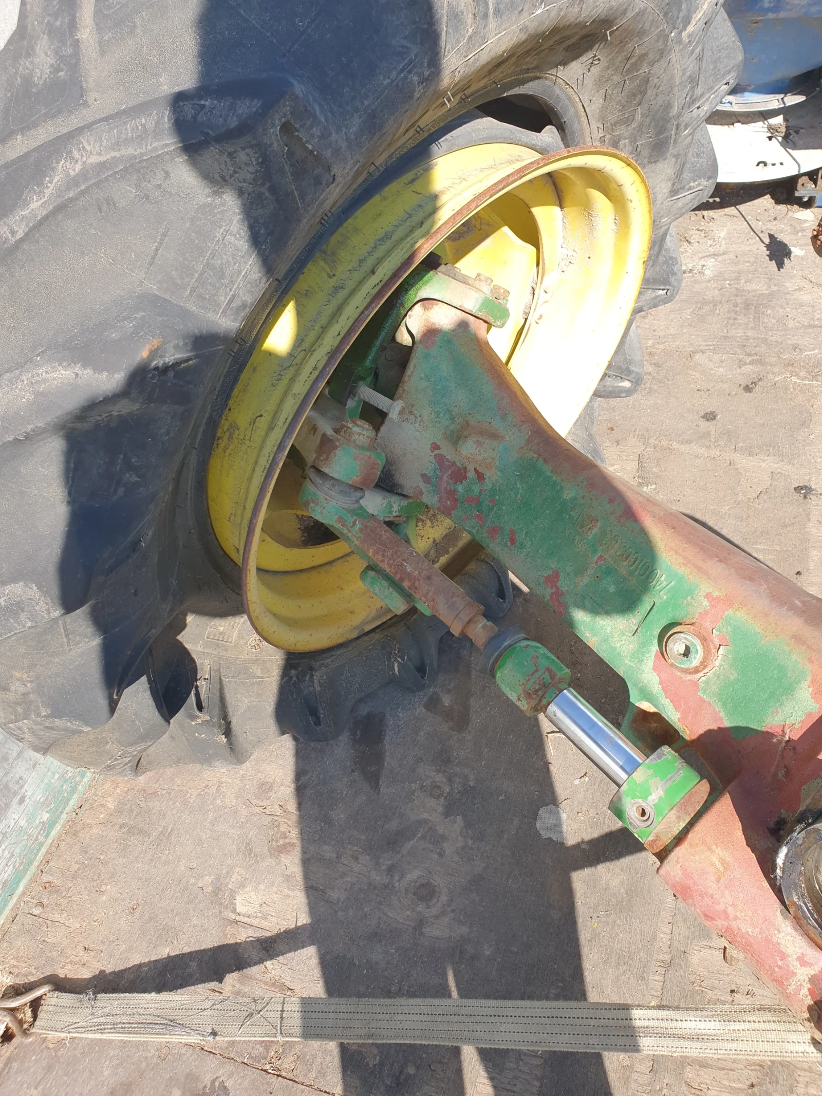 Трактор John Deere 6620 - изображение 4