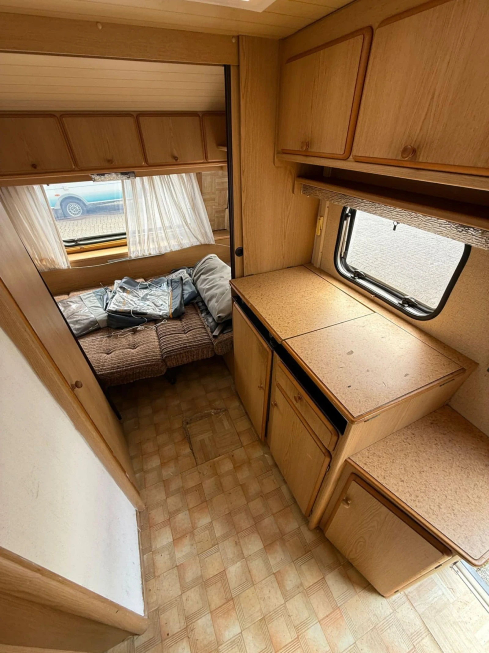 Каравана Knaus Azur 540 - изображение 4