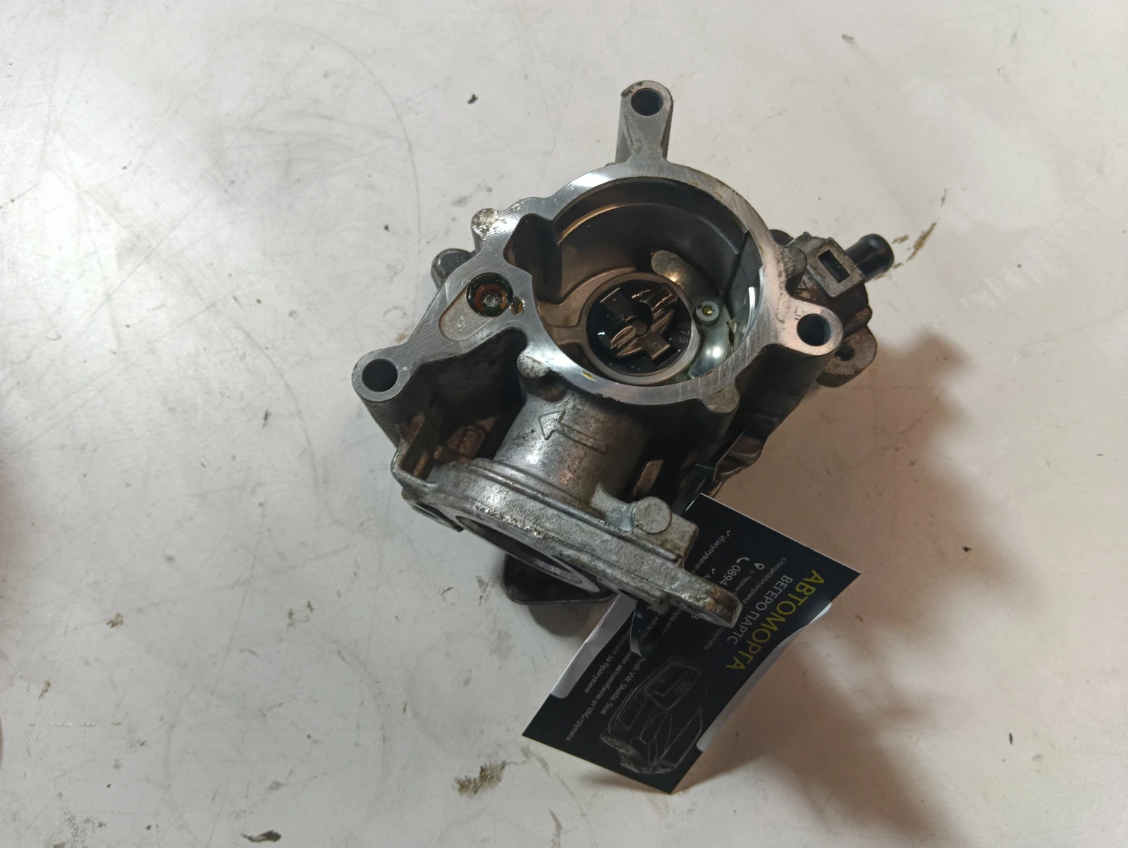 вакуум помпа 2.0TFSI Audi A5