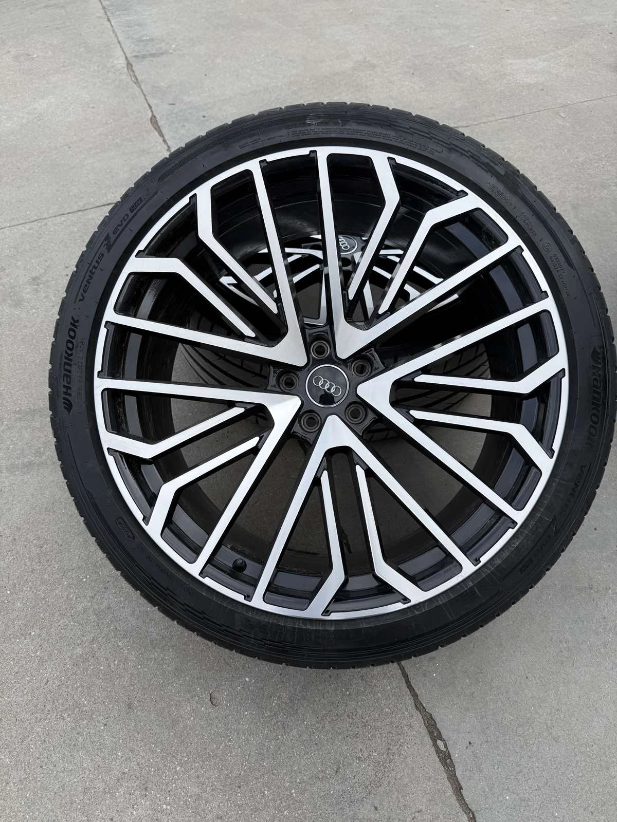    285/35R22  Audi SQ7 | Mobile.bg   5