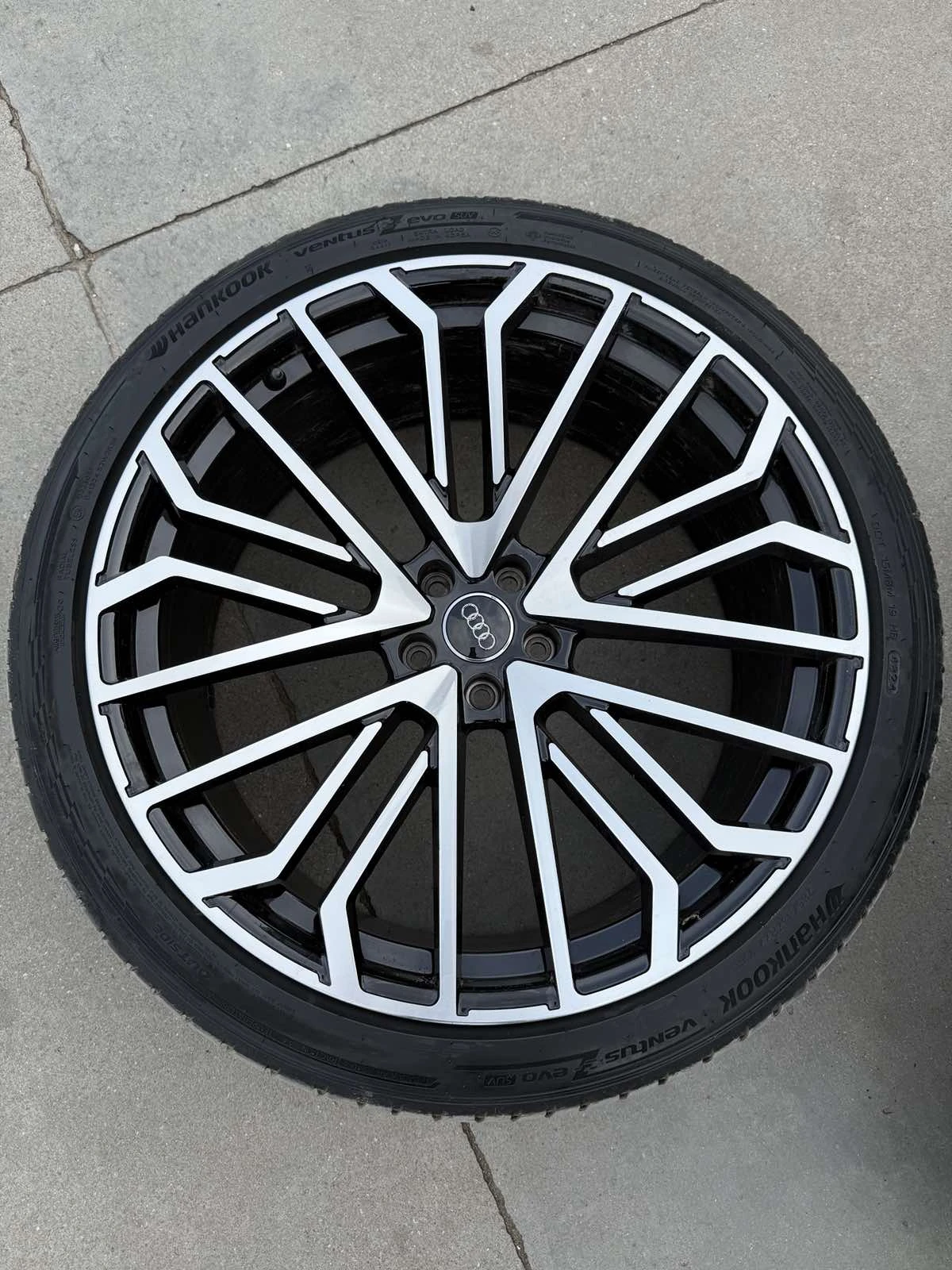    285/35R22  Audi SQ7 | Mobile.bg   1
