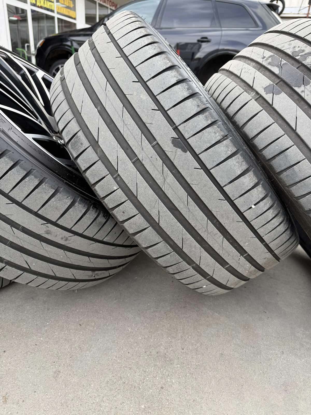    285/35R22  Audi SQ7 | Mobile.bg   9