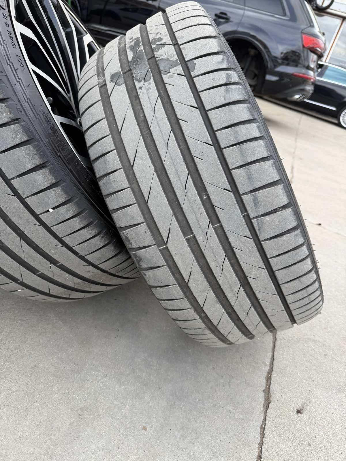    285/35R22  Audi SQ7 | Mobile.bg   12