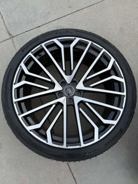 Гуми с джанти Hankook 285/35R22