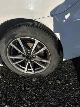 Toyota Avensis 2.0D-4D 124к.с Facelift , снимка 7