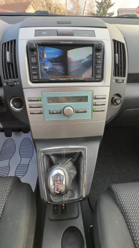 Toyota Corolla verso 7 МЕСТНА, снимка 10