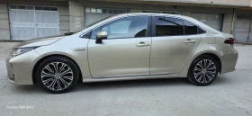 Toyota Corolla Toyota Corolla 1.8 Hybrid Executive Plus, снимка 1