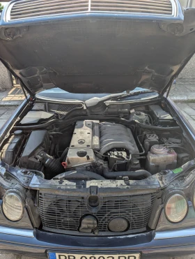 Mercedes-Benz E 300, снимка 2